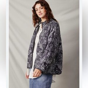 Sophie & Hailee Bandana Print Quilted Jacket Oversized Large